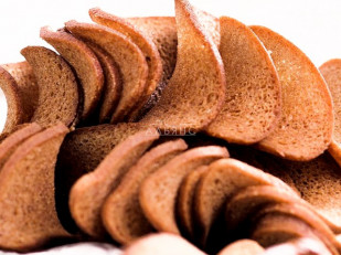 Ведро Ржаные гренки  с беконом: Ресторанные гренки с чесноком