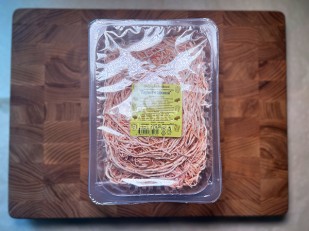 Снеки к пиву: Сыр Чечил паутинка (аджика)  500 гр.