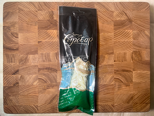 Сыр 100 гр ГОРНЫЙ СЫРОВАР (Косичка с укропом и чесноком) в Одинцово